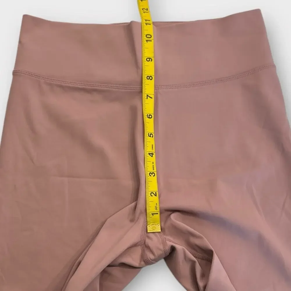 Madewell MWL Form High-Rise 7" Biker Shorts in Smoky Lilac Size Medium - Picture 8 of 8